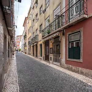 Cozy One Bedroom In Historic Location - Carmo , Lisboa Portugal